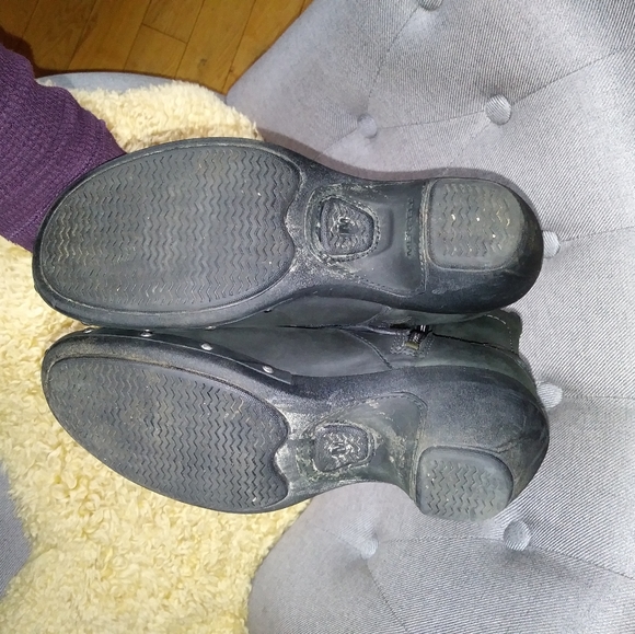 Merrell black leather boots. - Picture 6 of 7
